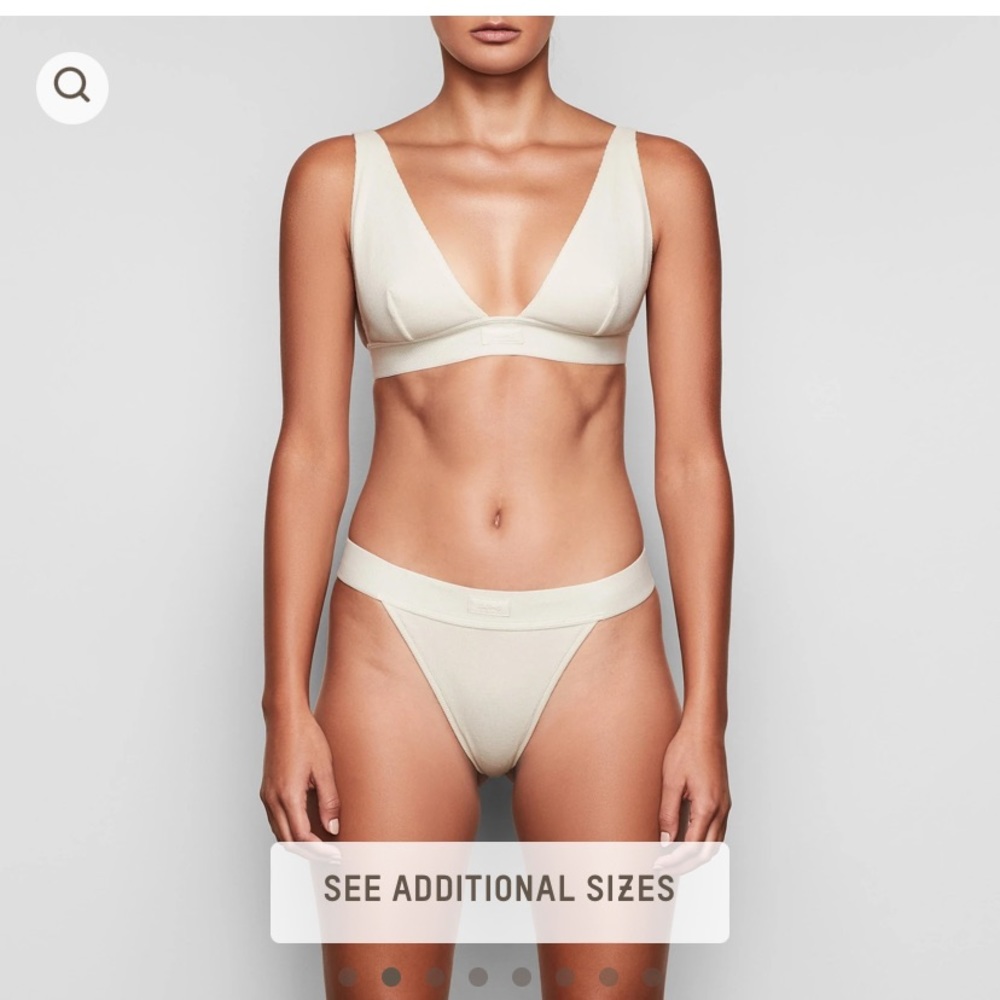 Skims ribbed thong